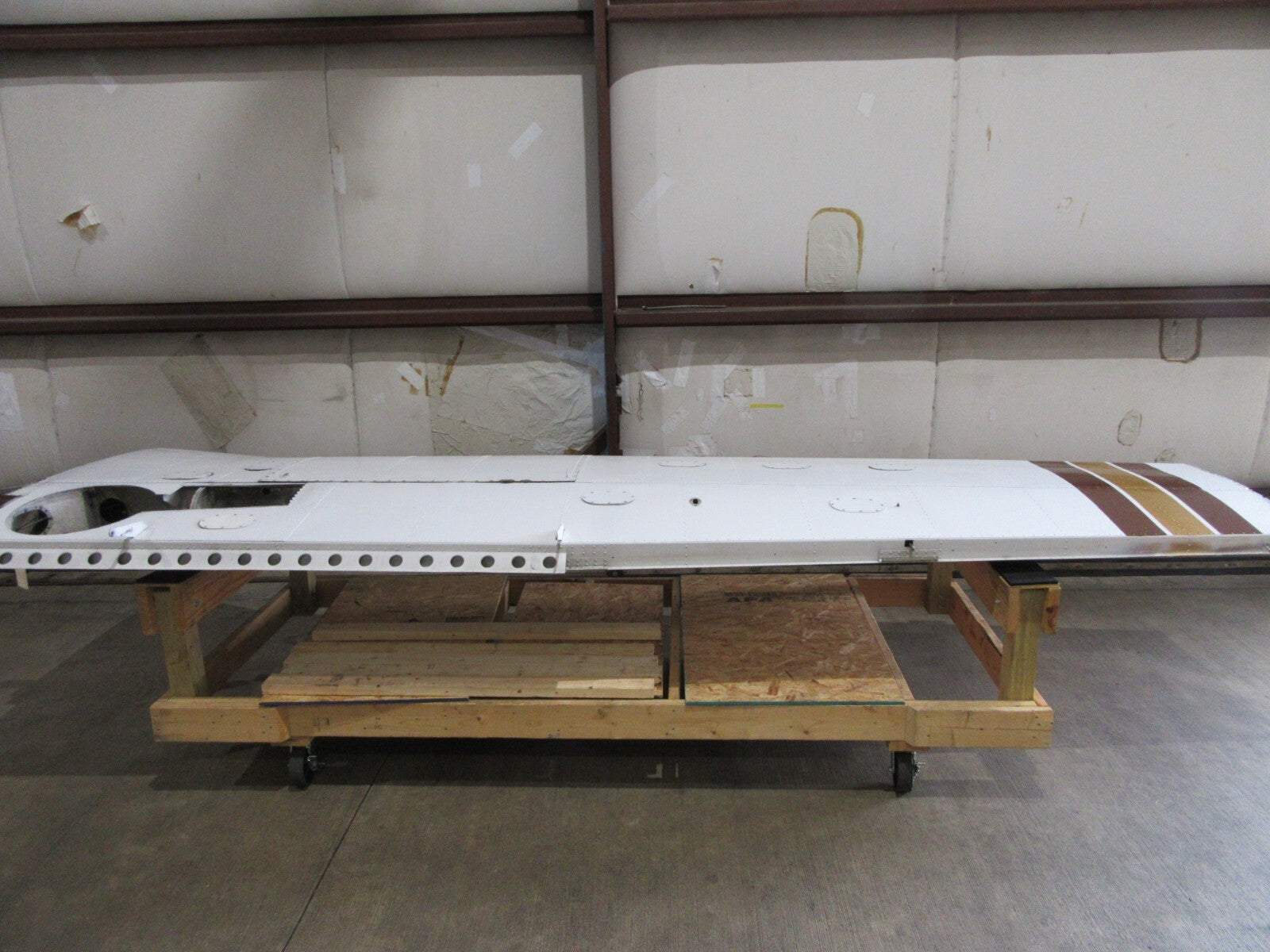 1977 Piper PA-28R-201T Arrow LH Wing P/N 35630-920 (0822-103)9