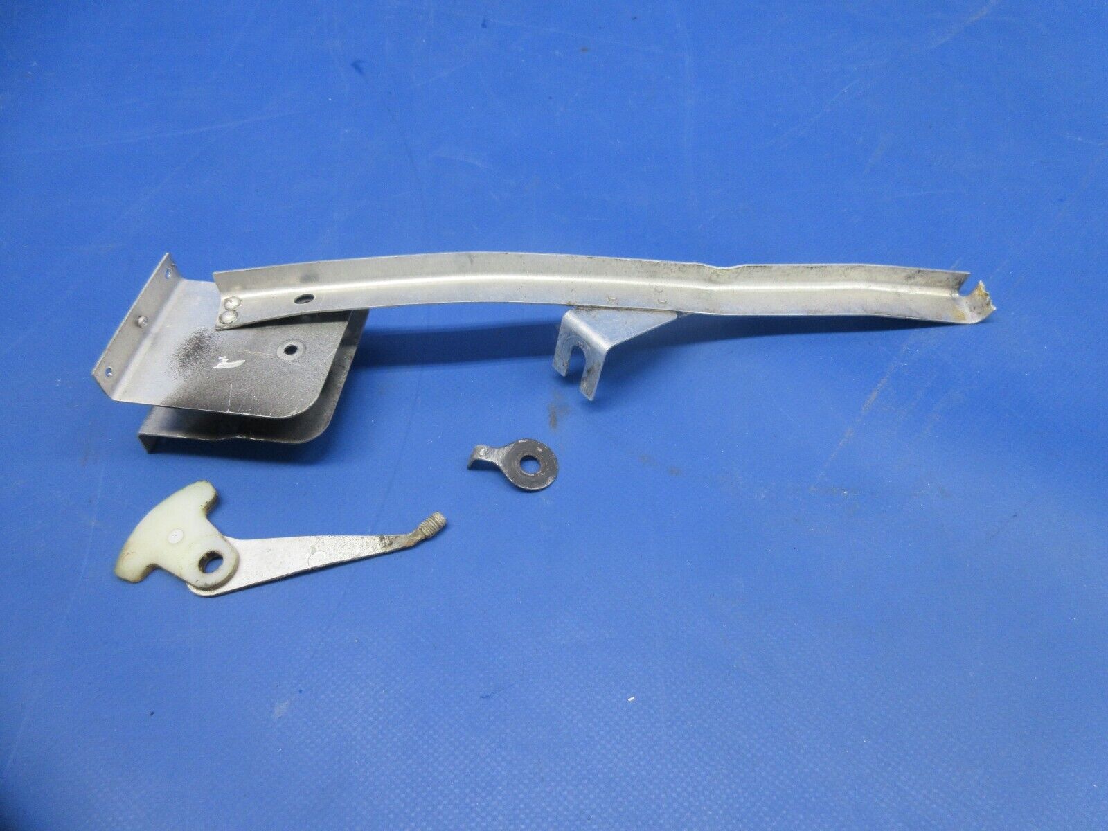 Cessna 172 / 172P Flap Control Lever Assy with Support P/N 0560021-1 (0824-745)