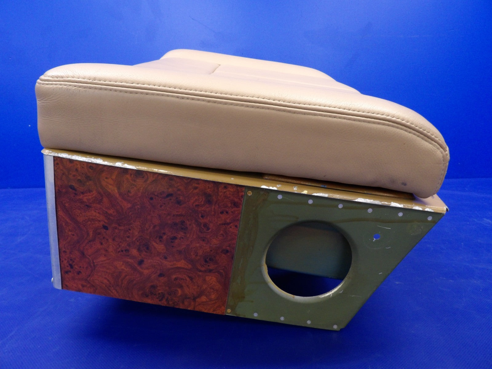 Cessna 421 Upholstered Potty / Toilet Seat P/N 5191525-1 (0726-1200)6