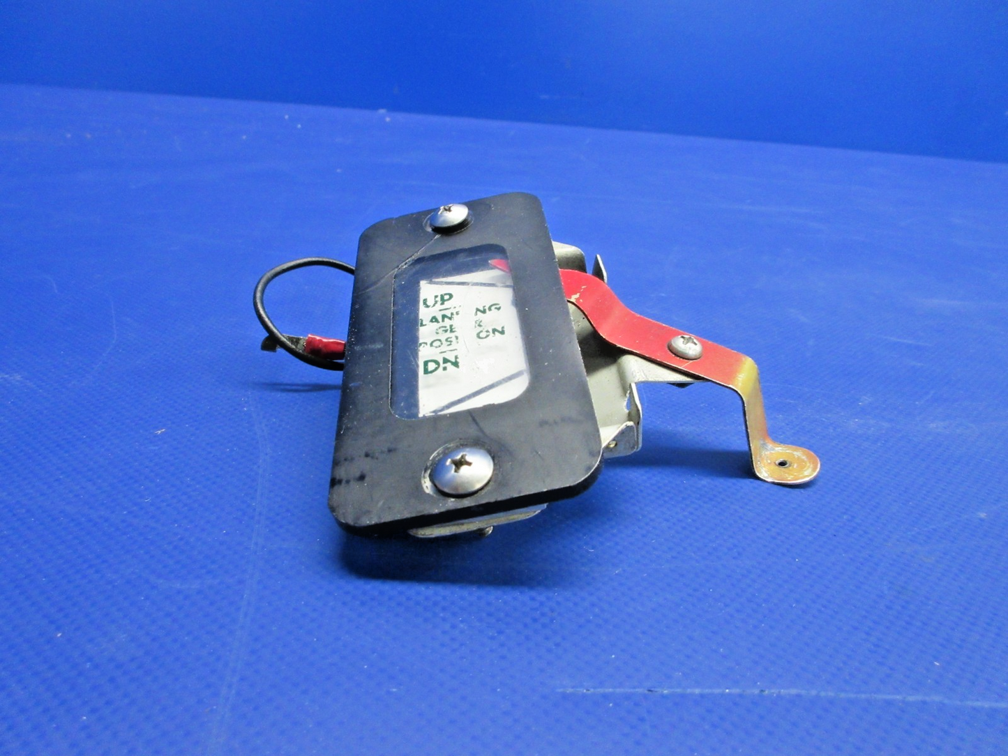 Beech 95 / D95A Landing Gear Position Indicator P/N 95-324006-601 (0326-784)4
