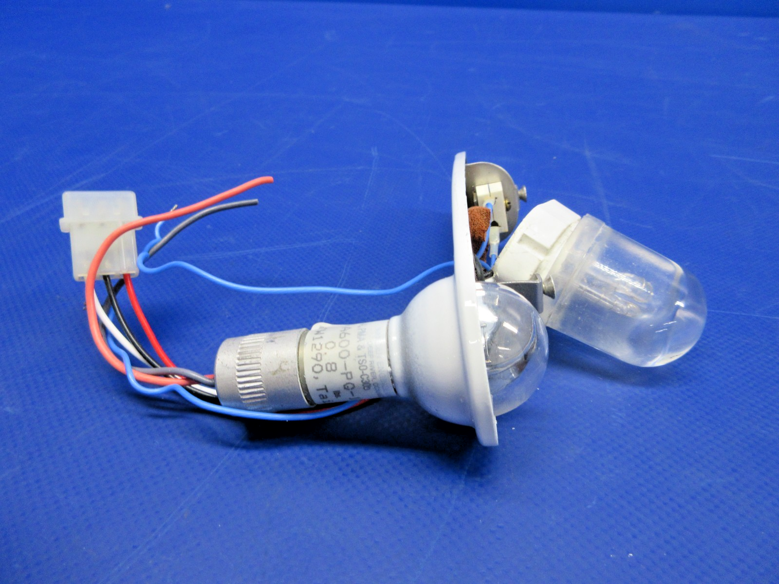 Whelen Wing Tip Strobe Light P/N A600-PG-14-D (0426-835)4