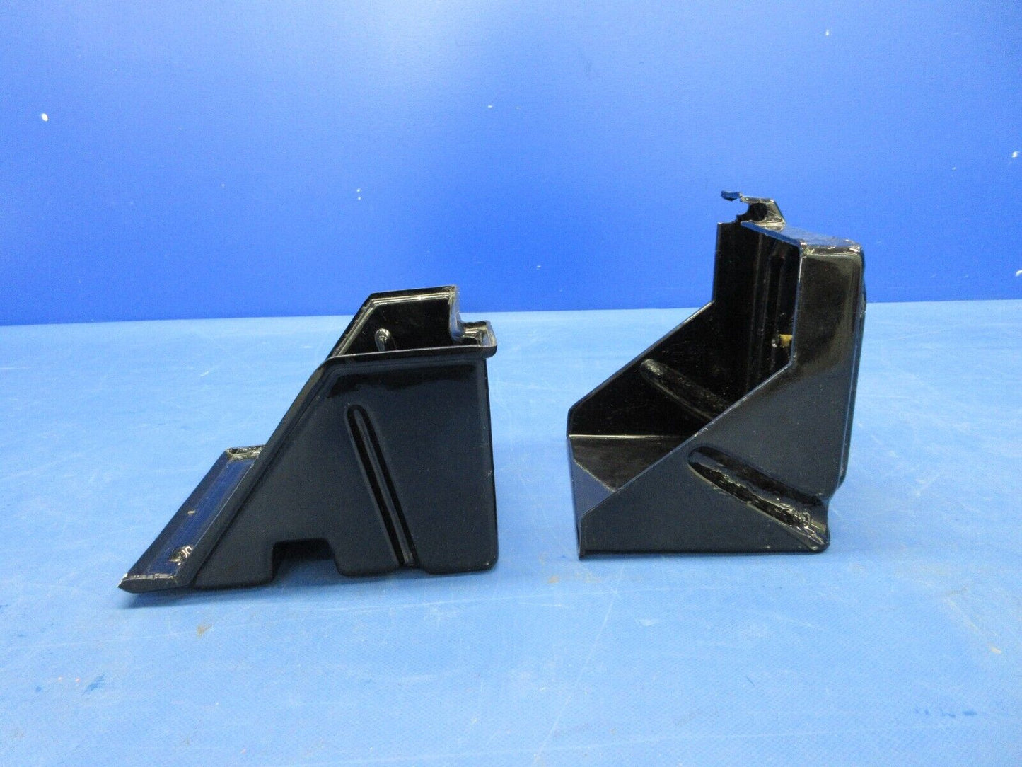 Cessna 337 / P337H Skymaster Battery Box & Base Assy P/N 1550247-1 (0724-1372)