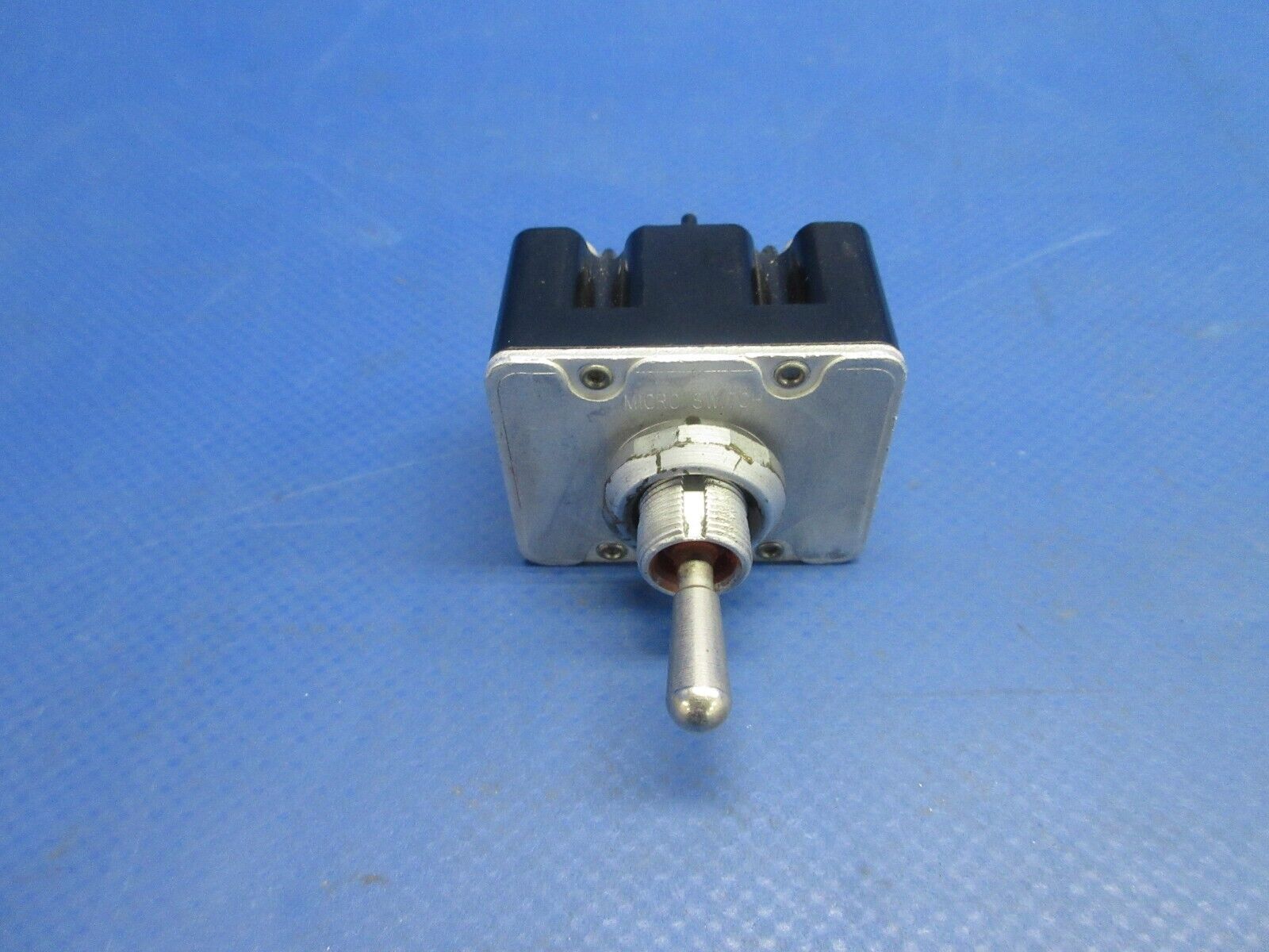 Cessna 337 / P337H Skymaster Cabin Heater Switch P/N MS27406-2 (0724-776)