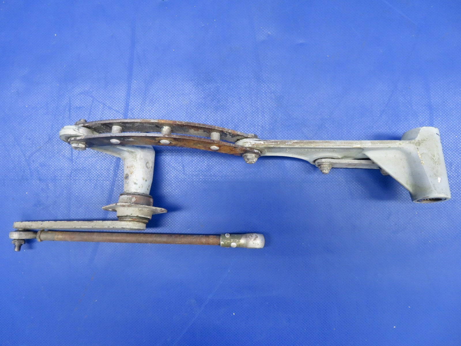 Cessna 421 LH Main Gear Door Retract Linkage P/N 0841104-3 (0726-432)5