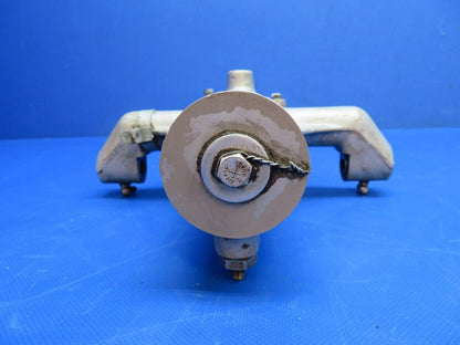 Piper PA-23-250 Aztec RH Main Gear Strut Housing 751-929, 31835-00 (0824-1772)