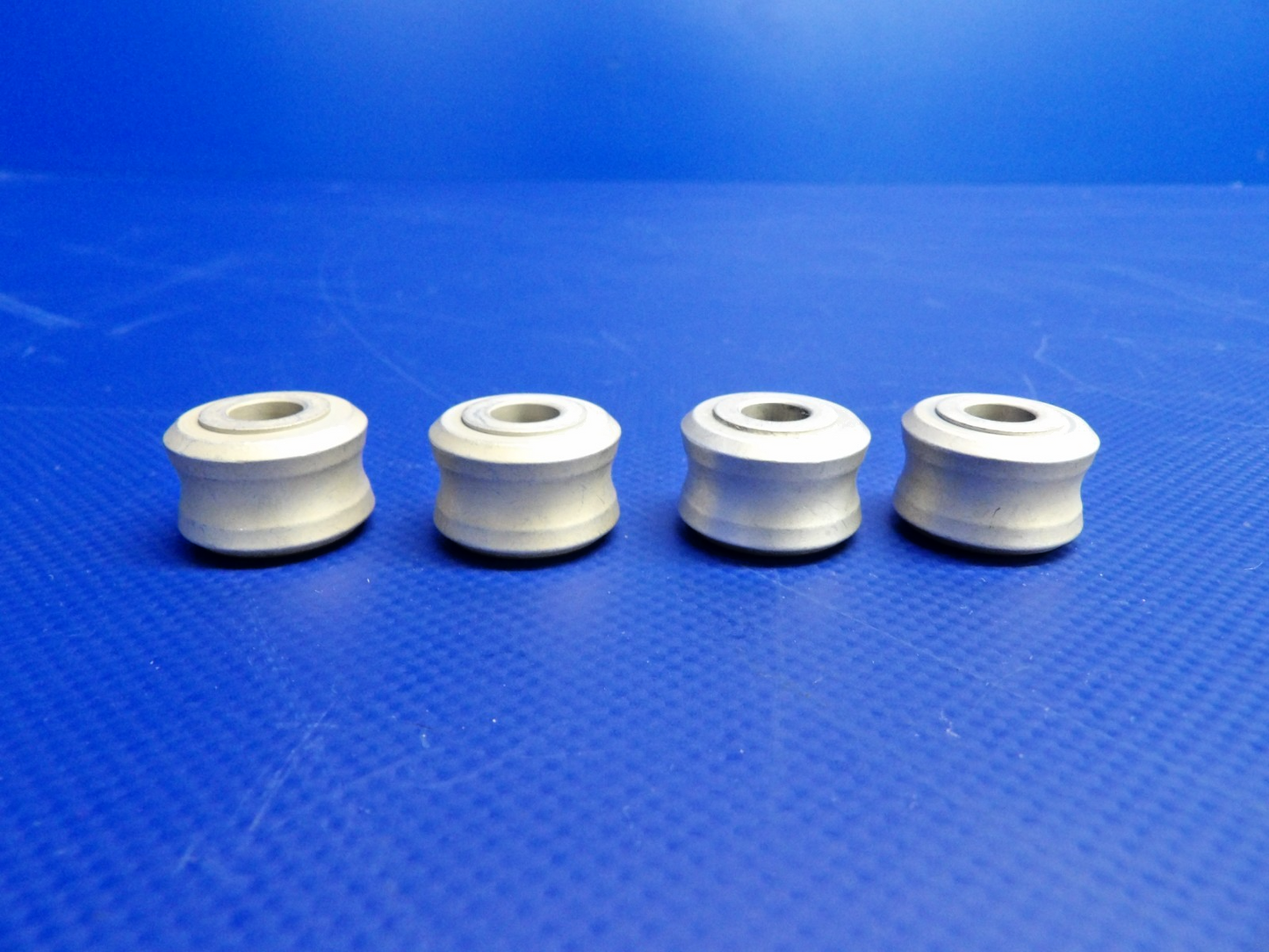 Cessna Seat Track Roller P/N 0311310 NOS LOTS OF 4 (0426-1202)4