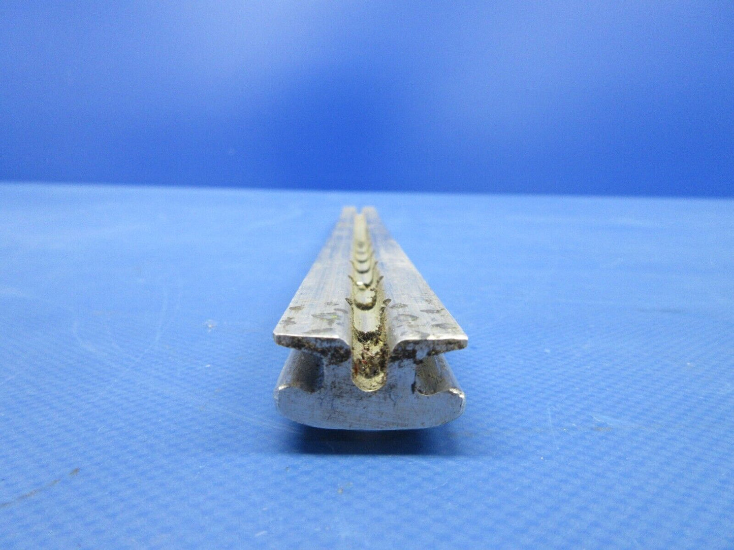 Piper PA-23-250 Aztec Seat Track INBD P/N 17922-05 (0624-851)