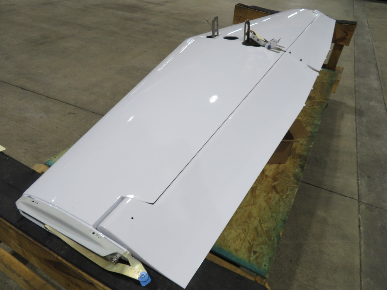 Diamond DA40 Horizontal Stabilizer & Elevator D41-5510-00-00 / DA-5520 (0326-59)3