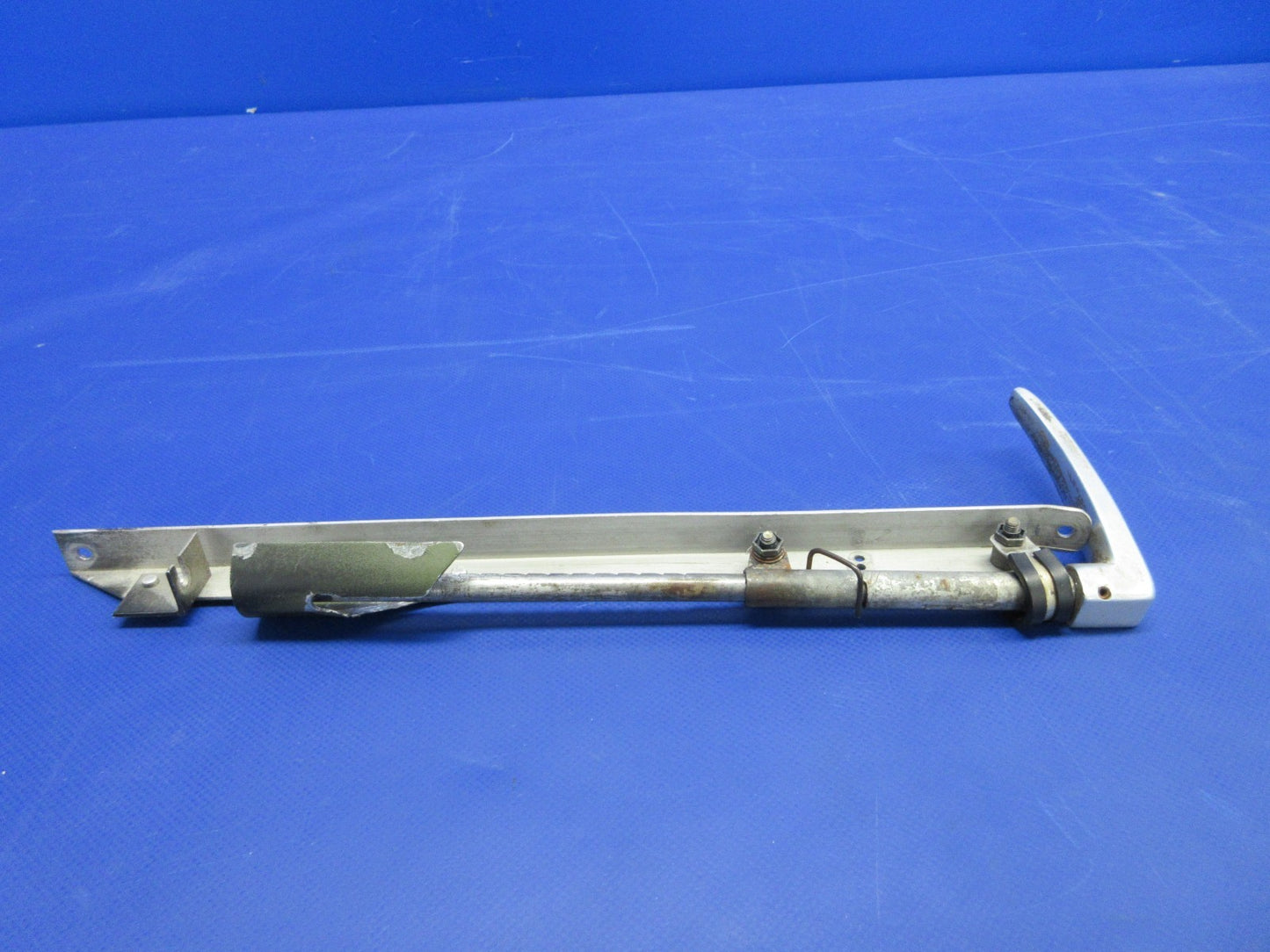 =Cessna 182 / 182L Parking Brake Handle P/N 0713693-2 (0226-1031)9