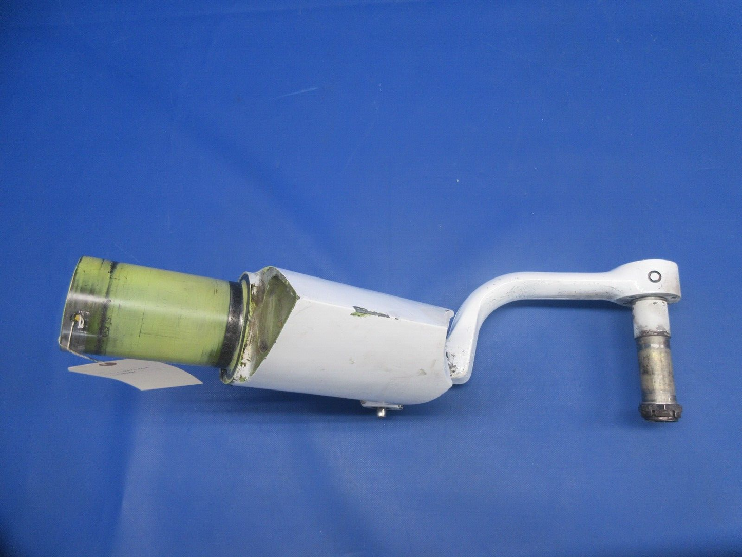 Beech C23 Sundowner Nose Landing Gear P/N 169-810000-661 FOR PARTS (0824-2005)6
