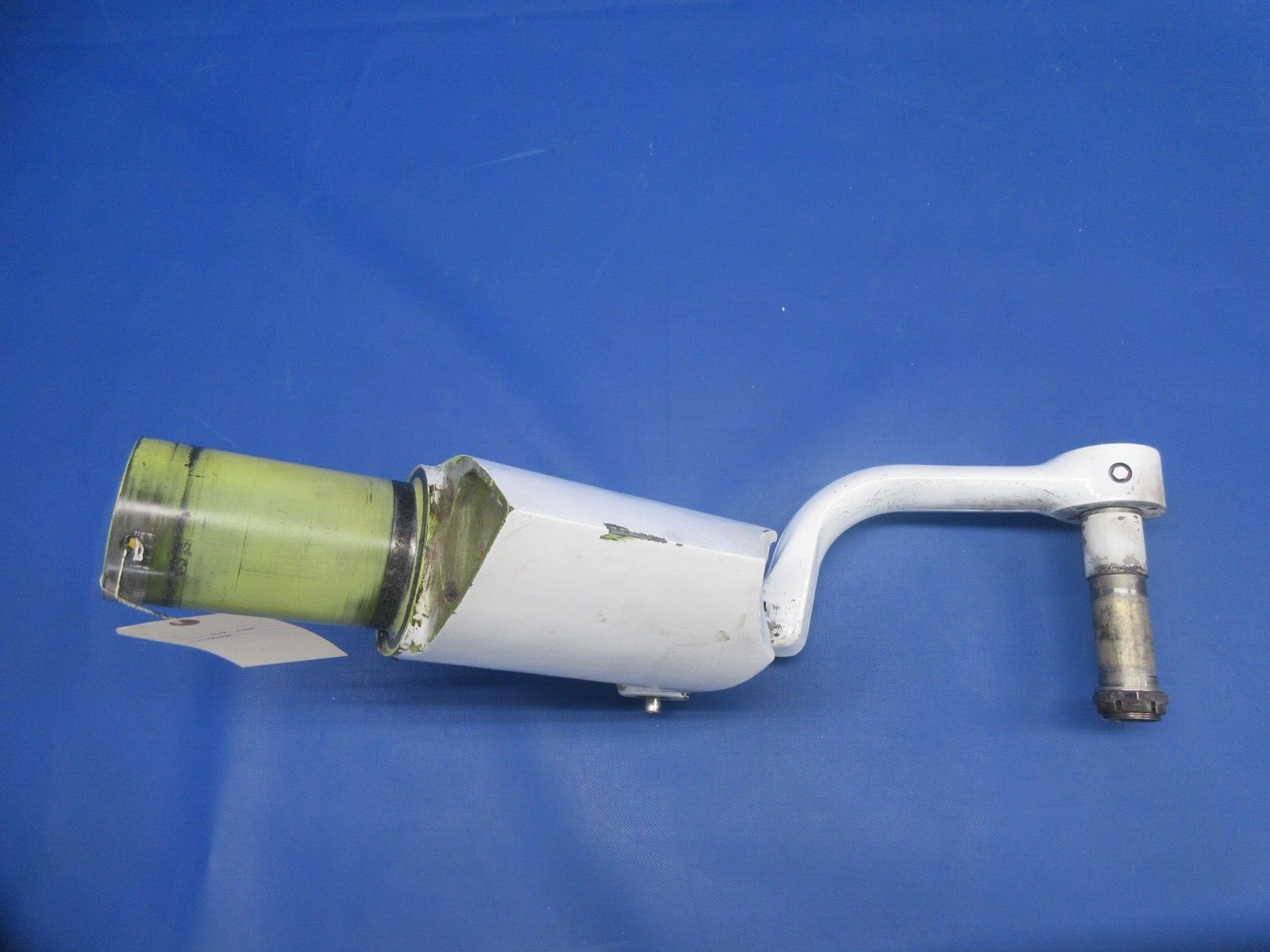 Beech C23 Sundowner Nose Landing Gear P/N 169-810000-661 FOR PARTS (0824-2005)6