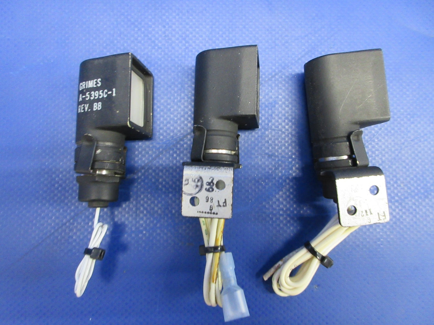 Beech F35 Bonanza Grimes Cockpit Light P/N A-5395C-1 LOT OF 3 (0726-761)3