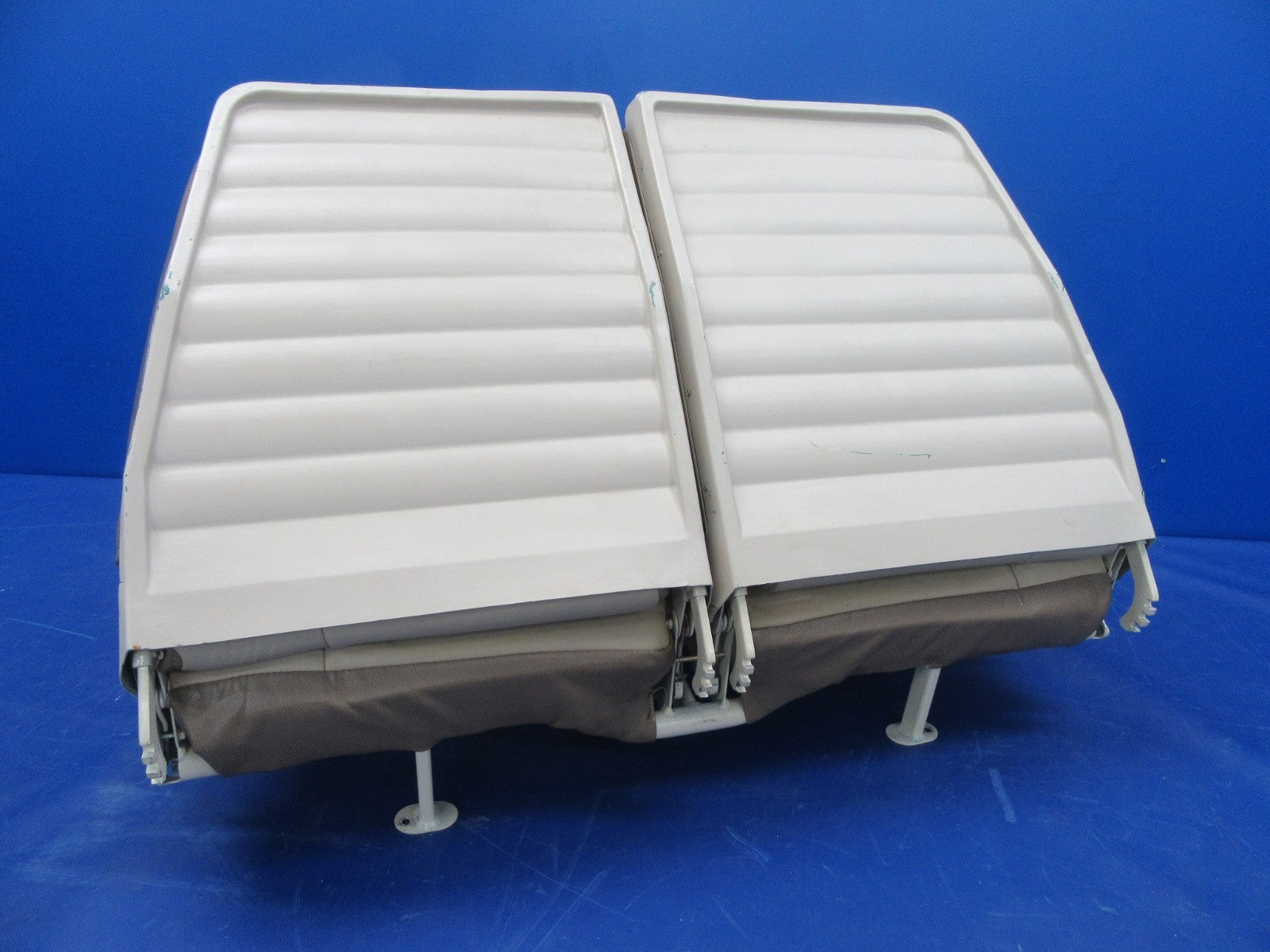 =Cessna 172 / 172G Reclining Rear Seat P/N 0500210-28 (0326-18)4