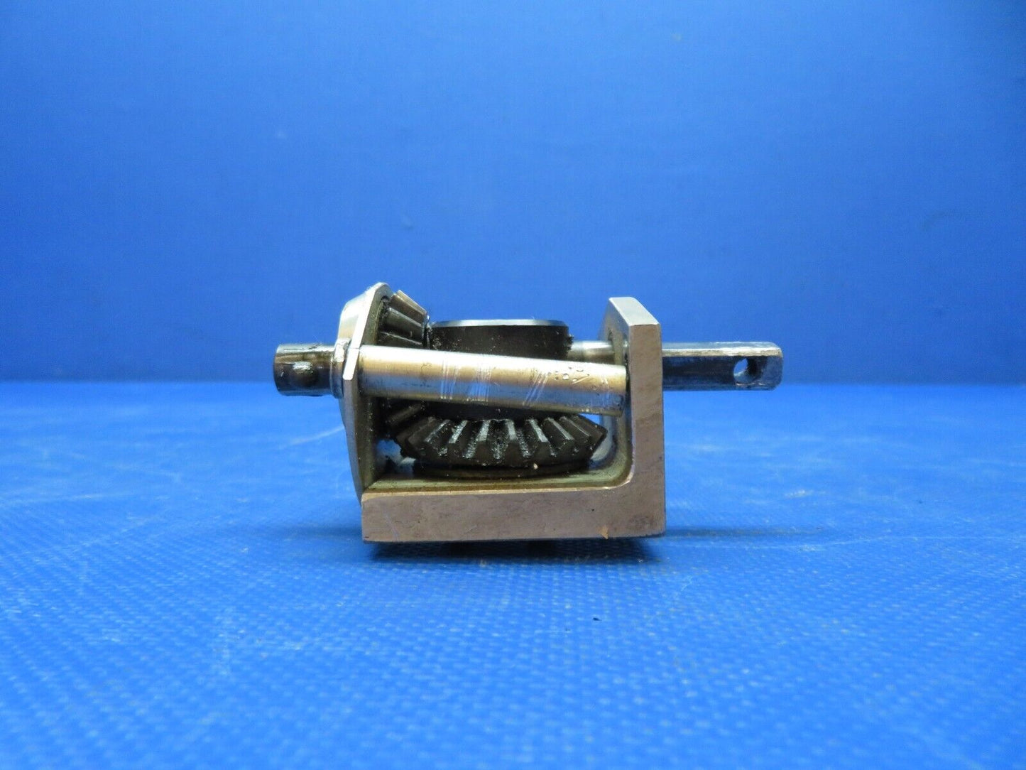 Cessna 337 Upper Cabin Door Gearbox Inner Handle w/ Plate 1517122-1 (0824-198)
