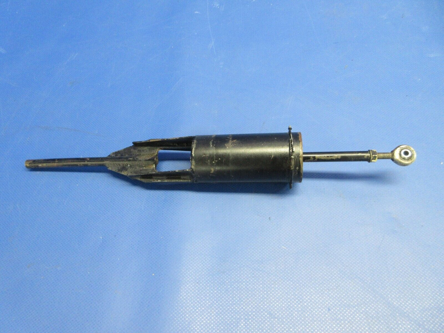 Piper PA-34-200T Seneca II Nose Wheel Bungee Assy P/N 78543-00 (0524-1902)