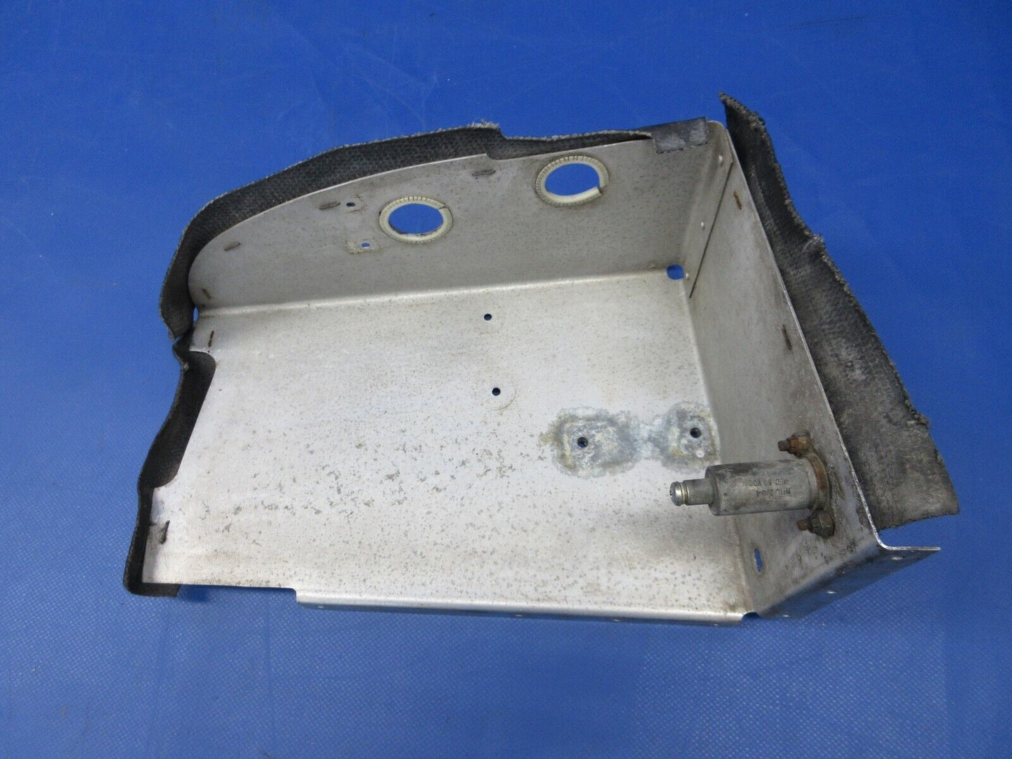 Piper PA-28-181 Fuel Pump & Gascolator Cover Assy P/N 62302-03 (0624-1395)