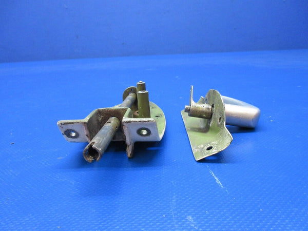 Bell 47J-2 Helicopter Cabin Door Latch LH P/N 47-385-169-19 (1224-1214)