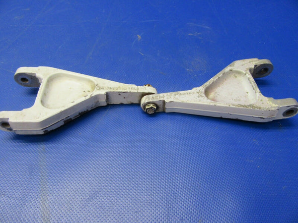 Piper PA-23 Apache Nose Gear Torque Link P/N 752-914 (1021-552)