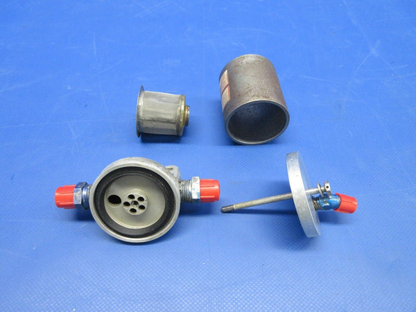 Beech 95 / D95A Travel Air Fuel Strainer Assy P/N HE-760-5 (0524-1104)