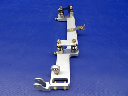 Cirrus SR22 Yoke Bearing Mount LH P/N 14938-001 (0926-1208)2