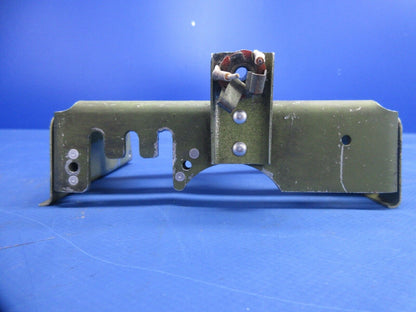 Piper PA-28-161 Warrior Engine Control Support Assy P/N 67206-02 (0824-1017)