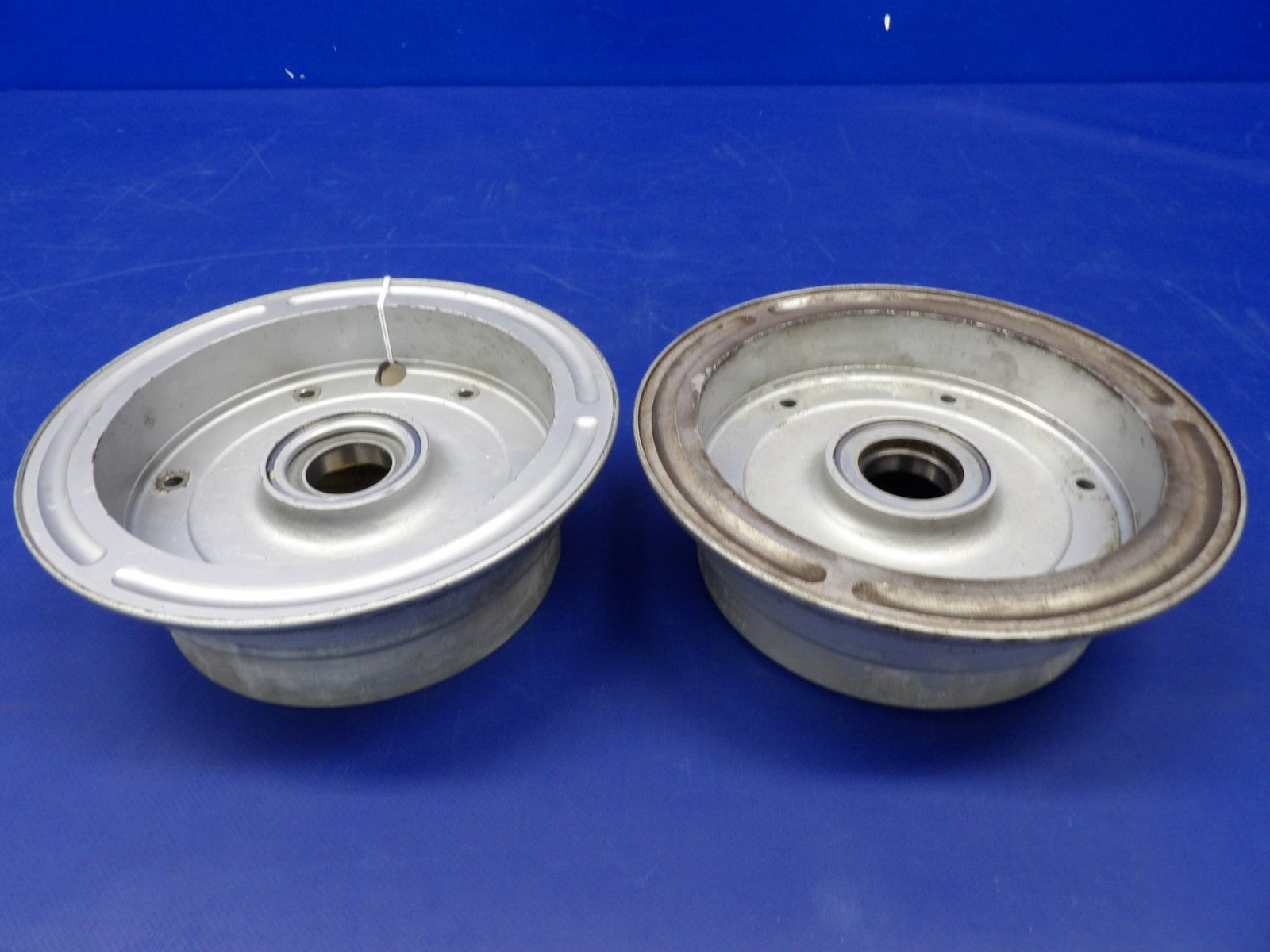 Beech F35 Bonanza Cleveland 40-98 7.00-8 Main Wheel P/N 161-02300 (0726-2093)6