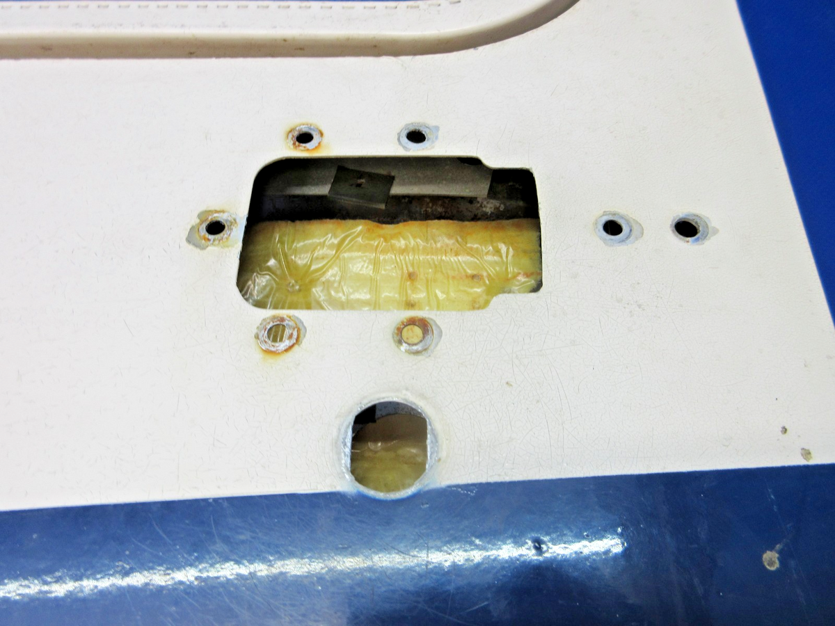 Cessna 172 / 172M LH Cabin Door P/N 0511803-1 w/ Hinges (0726-856)10