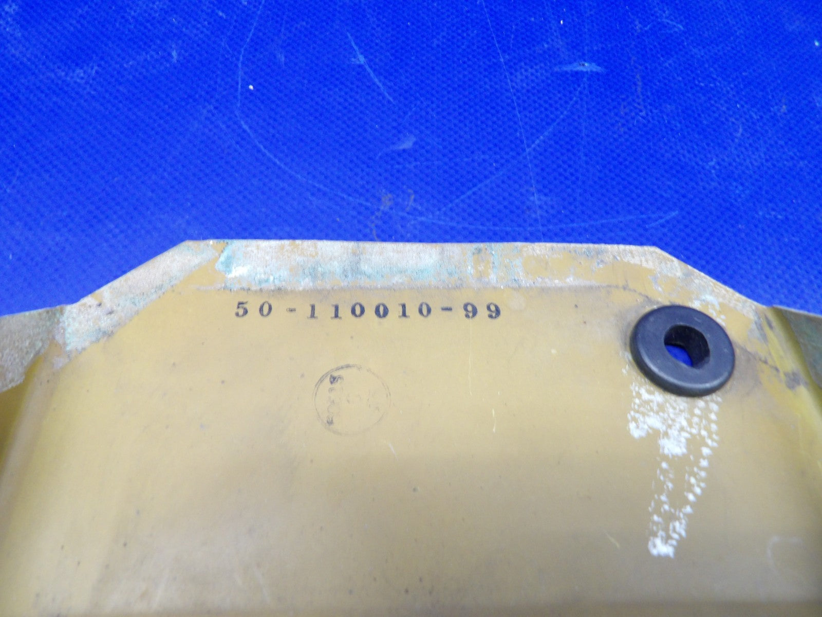 Beech D95A Travel Air RH Fuel Cell Bladder Bulkhead P/N 50-110010-99 (0226-518)7