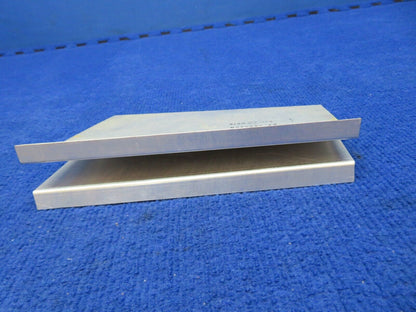 Cessna 310 Center Vertical Fin P/N 0814112-3 NOS (0822-313)