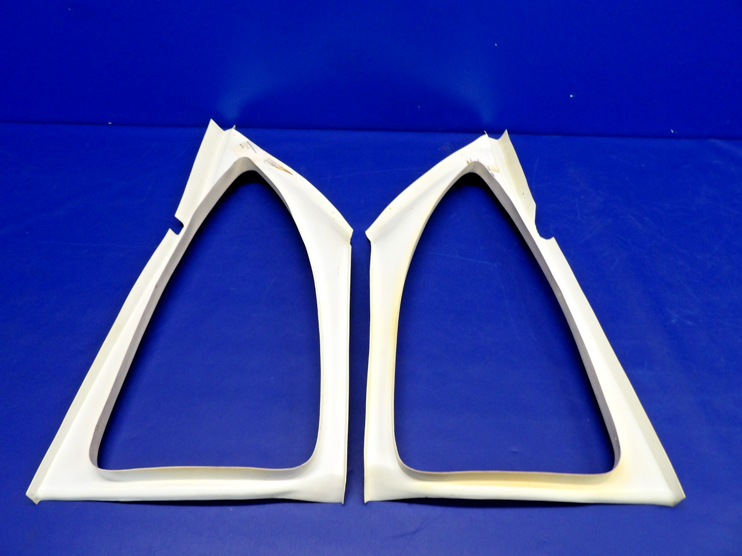 Cessna 172 / 172G RH + LH Rear Window Mouldings P/N 0500210-40 & -41 (0326-2029)13