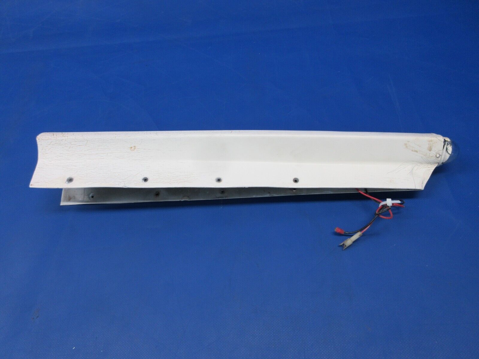 Cessna 177 / 177B Cardinal Rudder Tip Assy w/ Light P/N 1733009-2 (0824-2168)