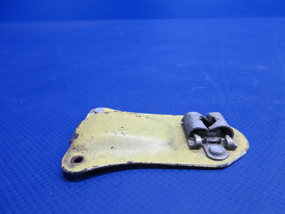 Piper PA-24 / PA-28 Cowl Fastener Cup P/N 65889-00 LOT OF 4 (0826-724)5