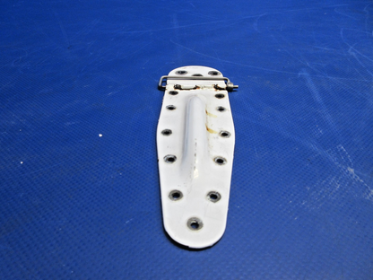 Cessna 172 / 172RG RH Cabin Door LWR Hinge P/N 2417003-2 (0926-873)5