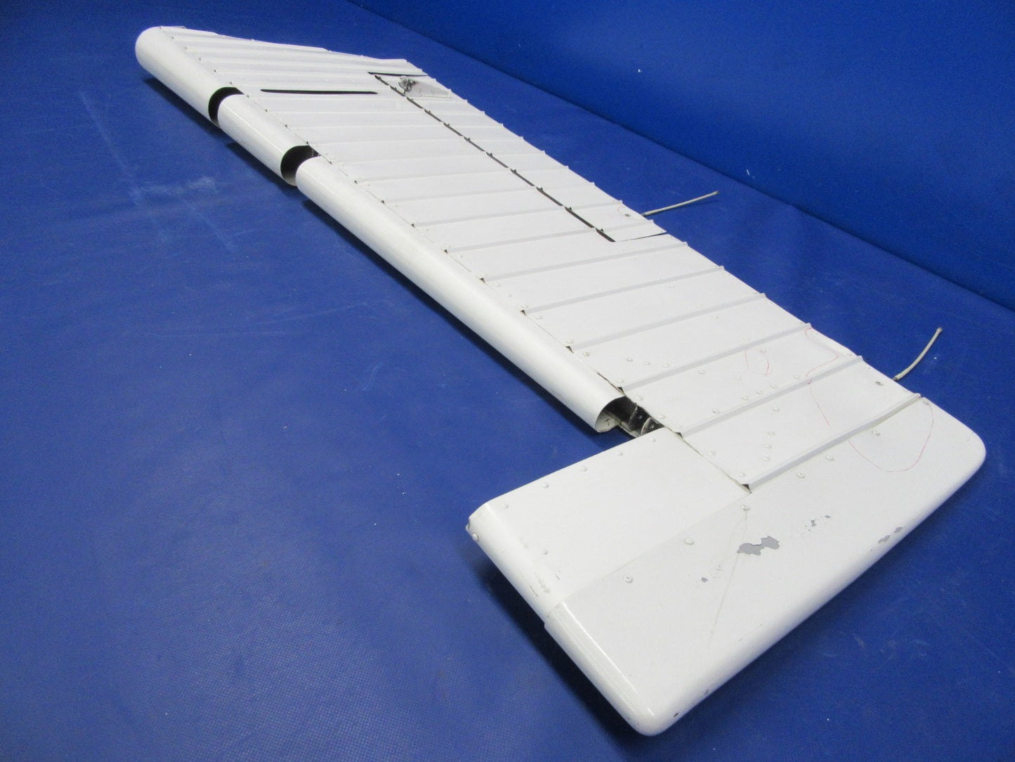 Cessna 172 / 172RG RH Elevator w/ Tab P/N 2432000-202 (0326-09)20