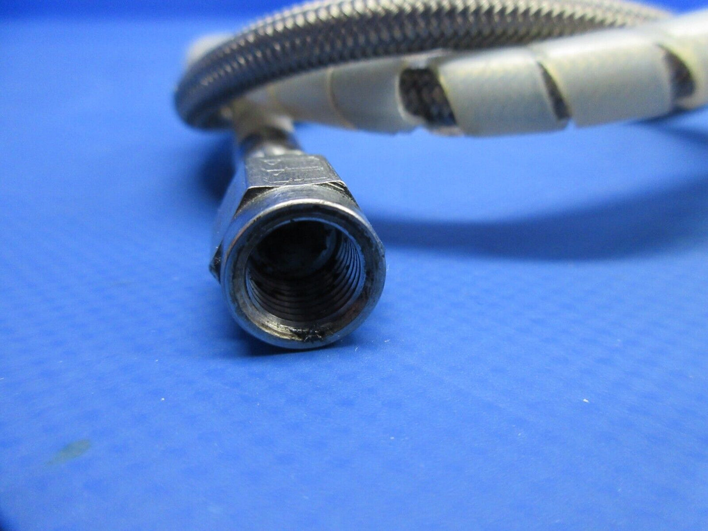 Robinson R44 II Helicopter Aeroquip Main Tank Sump Drain Hose D205-30 (0724-895)