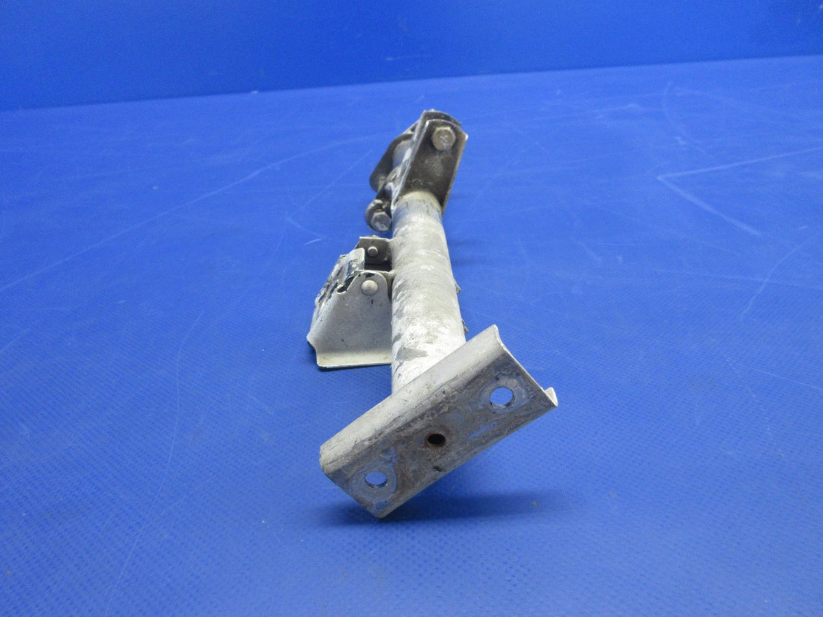 Piper PA-31T1 Cheyenne Nose Gear Idler Link Support Tube P/N 41770-00 (0626-793)3
