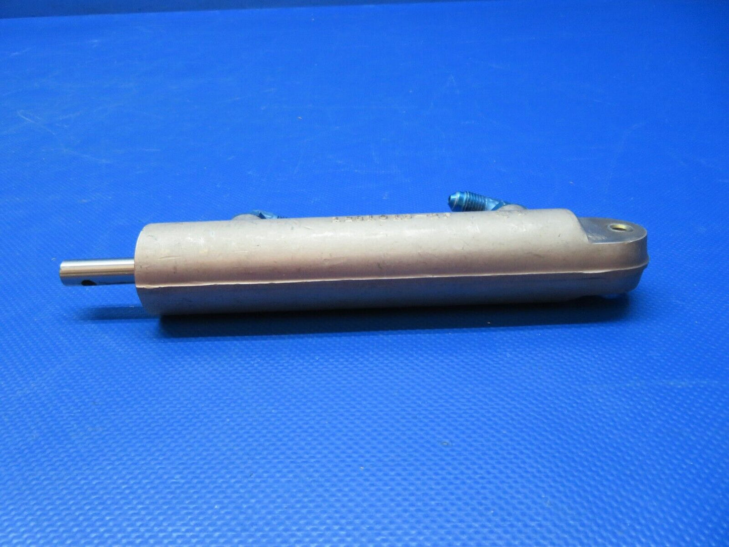 Cessna 210 Main Gear Door Actuator P/N 1281029-1 CORE (0524-1990)