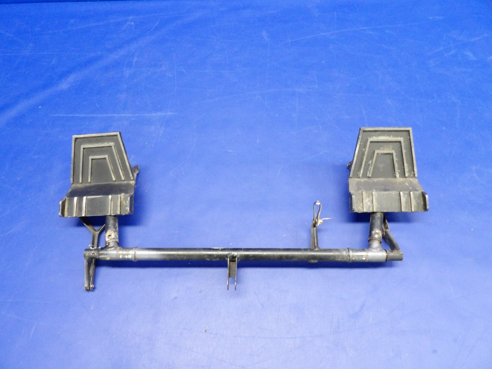 Cessna 182 / 182L Rudder Pedals And Bars P/N 0760678-1, 0760604-1 (0226-2041)12