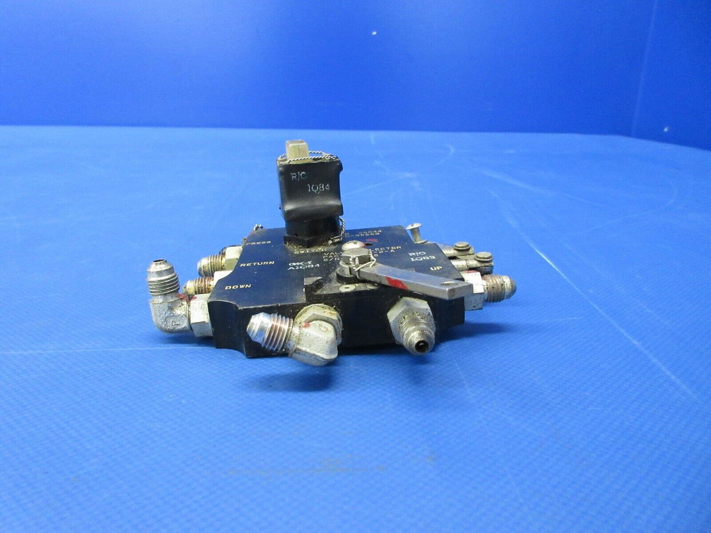 Piper Gear Selector Valve w/ Switch P/N 83767-2-A CORE (0624-1248)