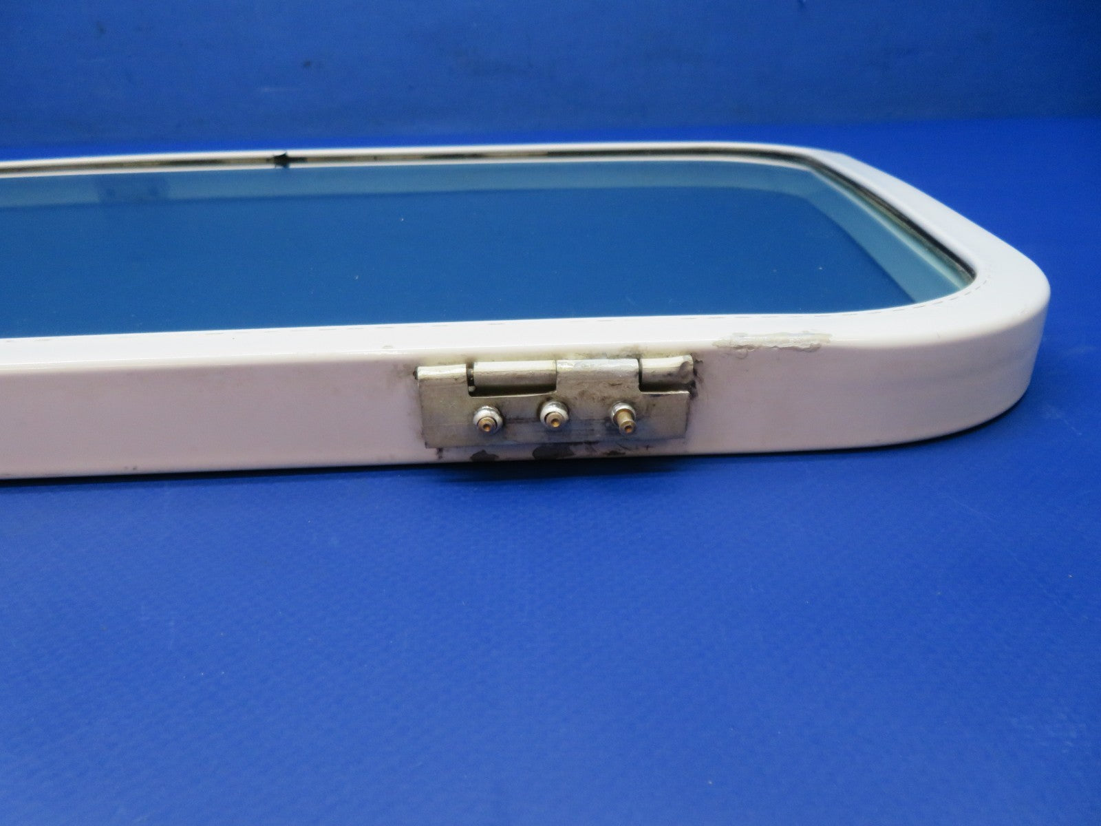 Cessna 182 / 182H LH Door Window P/N 0711050-16, 0711050-17 (0326-116)5