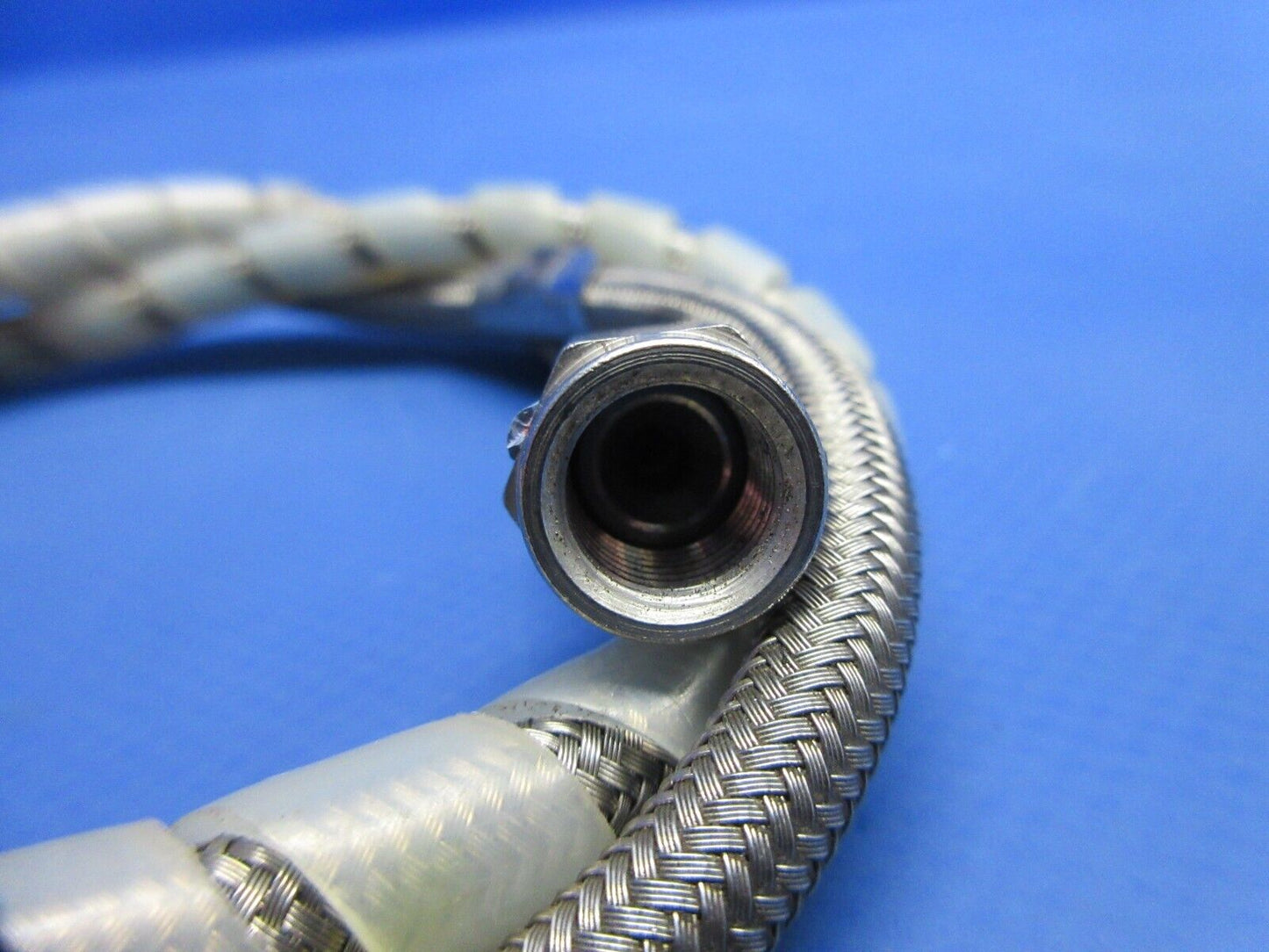 Robinson R44 II Helicopter Aeroquip Main Tank Sump Drain Hose D205-30 (0724-895)