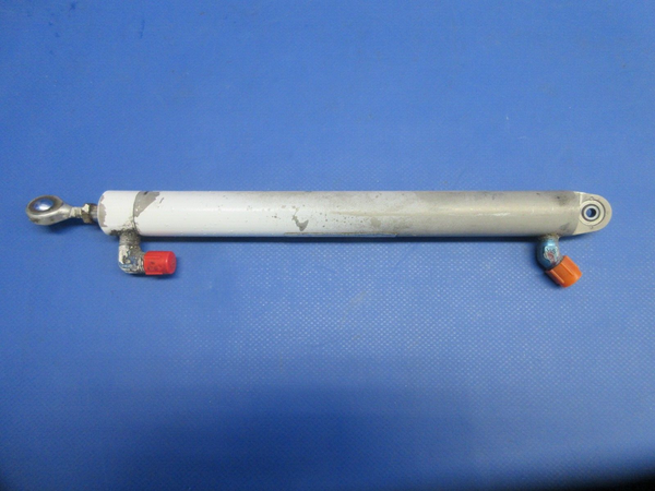 Piper PA-32RT-300T Main Gear Retract Hydraulic Cylinder SFA-232-3 (1024-719)