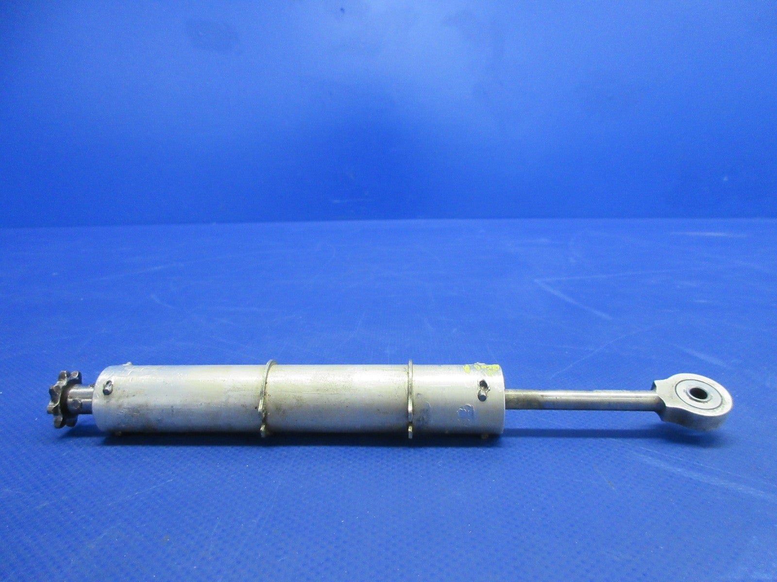 Cessna 172 / 172RG Elevator Trim Tab Actuator P/N 1260074-1 (0626-888)8
