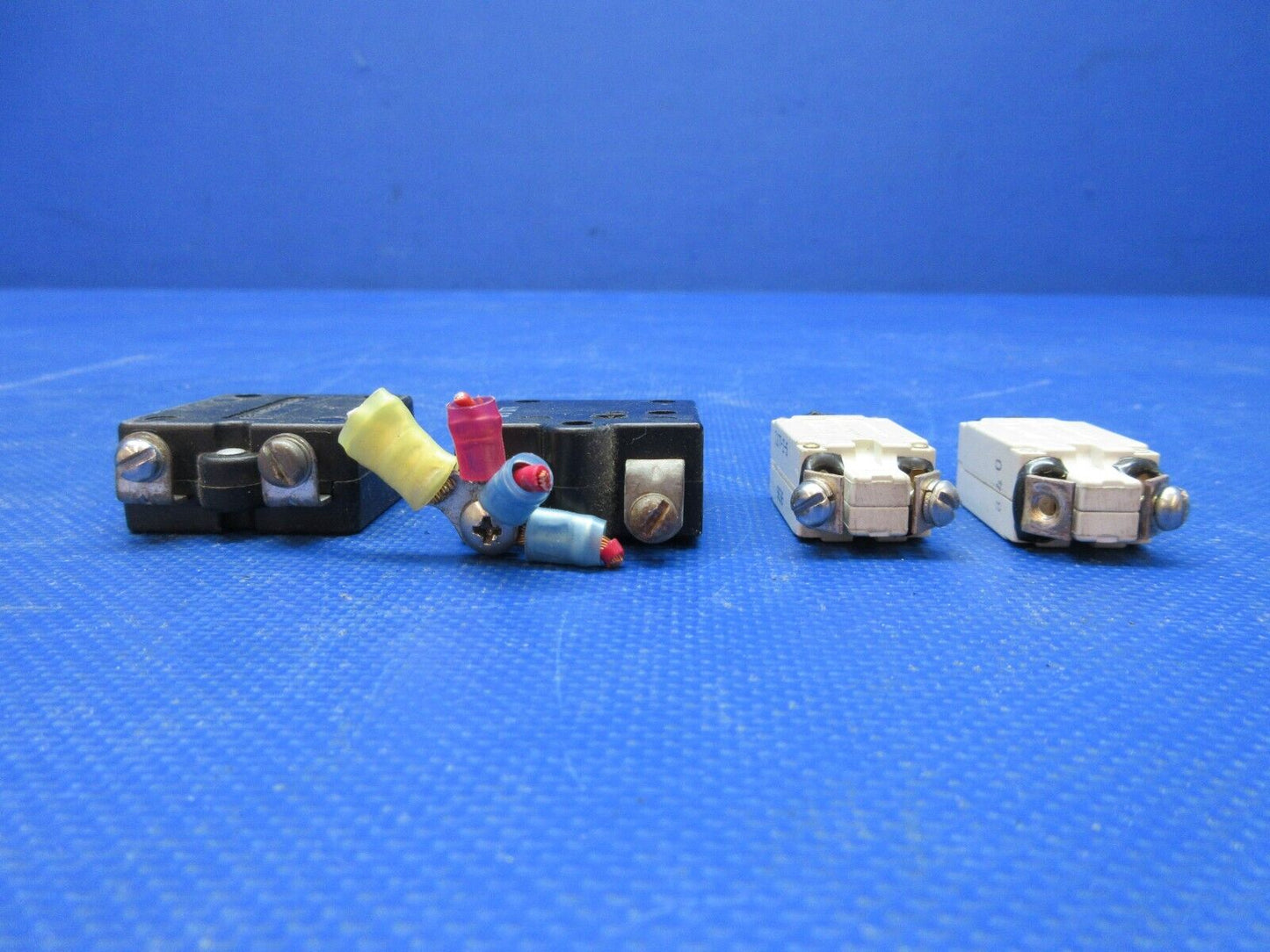 Cessna Wood Electric Circuit Breakers P/N 1600-041-01008 LOT OF 18 (0924-1367)