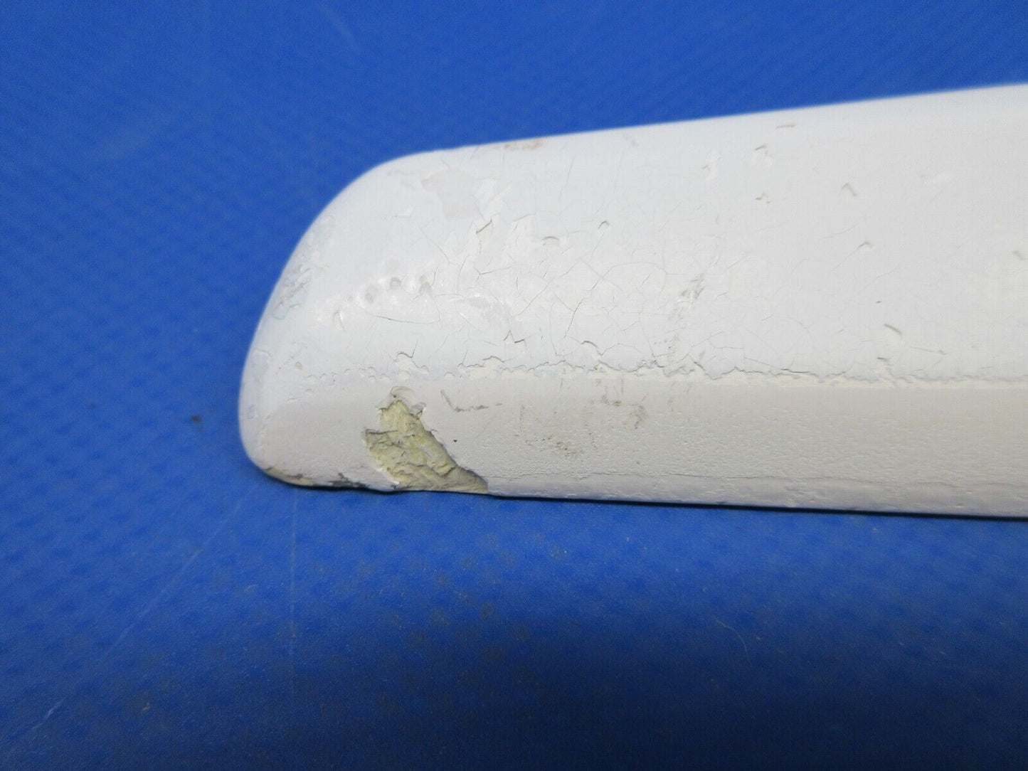 Beech 95 / D95A Travel Air Narco VHF Broad Band Antenna P/N VP-10 (0524-1156)