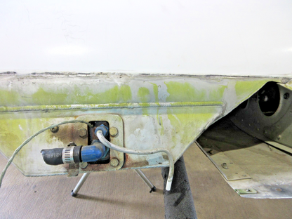 Cessna 310N Wing Tip Tank RH P/N 5092301-1 w/ Rear Fairing (0626-824)3