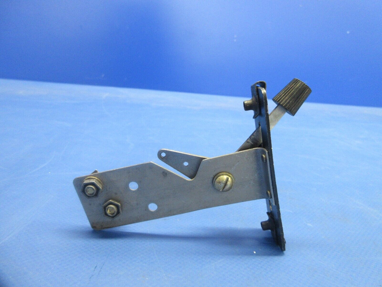 Piper PA-32RT-300T Lance II Alernate Air Control Assy P/N 66855-04 (0924-899)