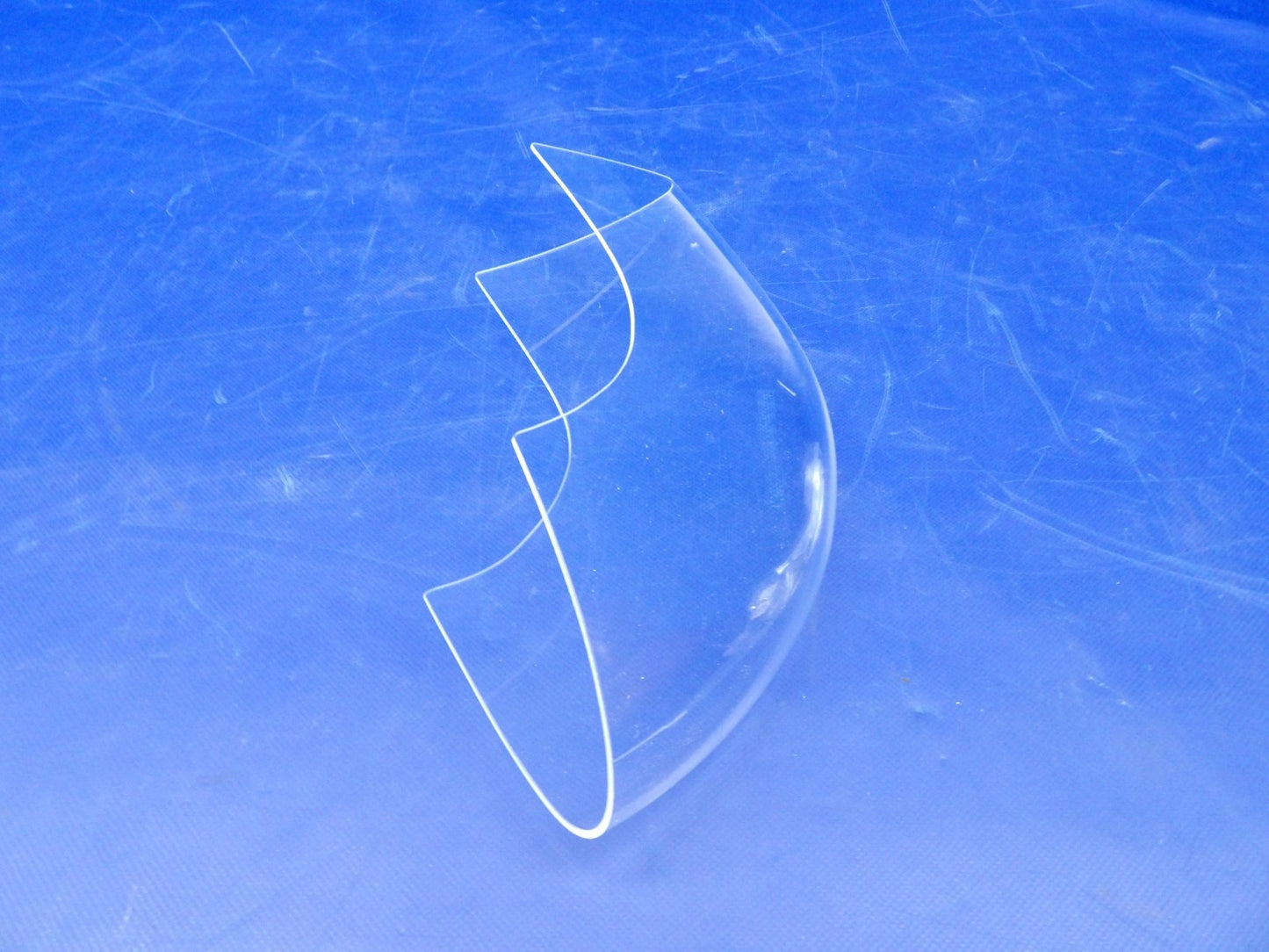 Beech LH Wing Tip Navigation Light Lens w/ 8130 P/N 000-170001-13 NOS (0426-13106