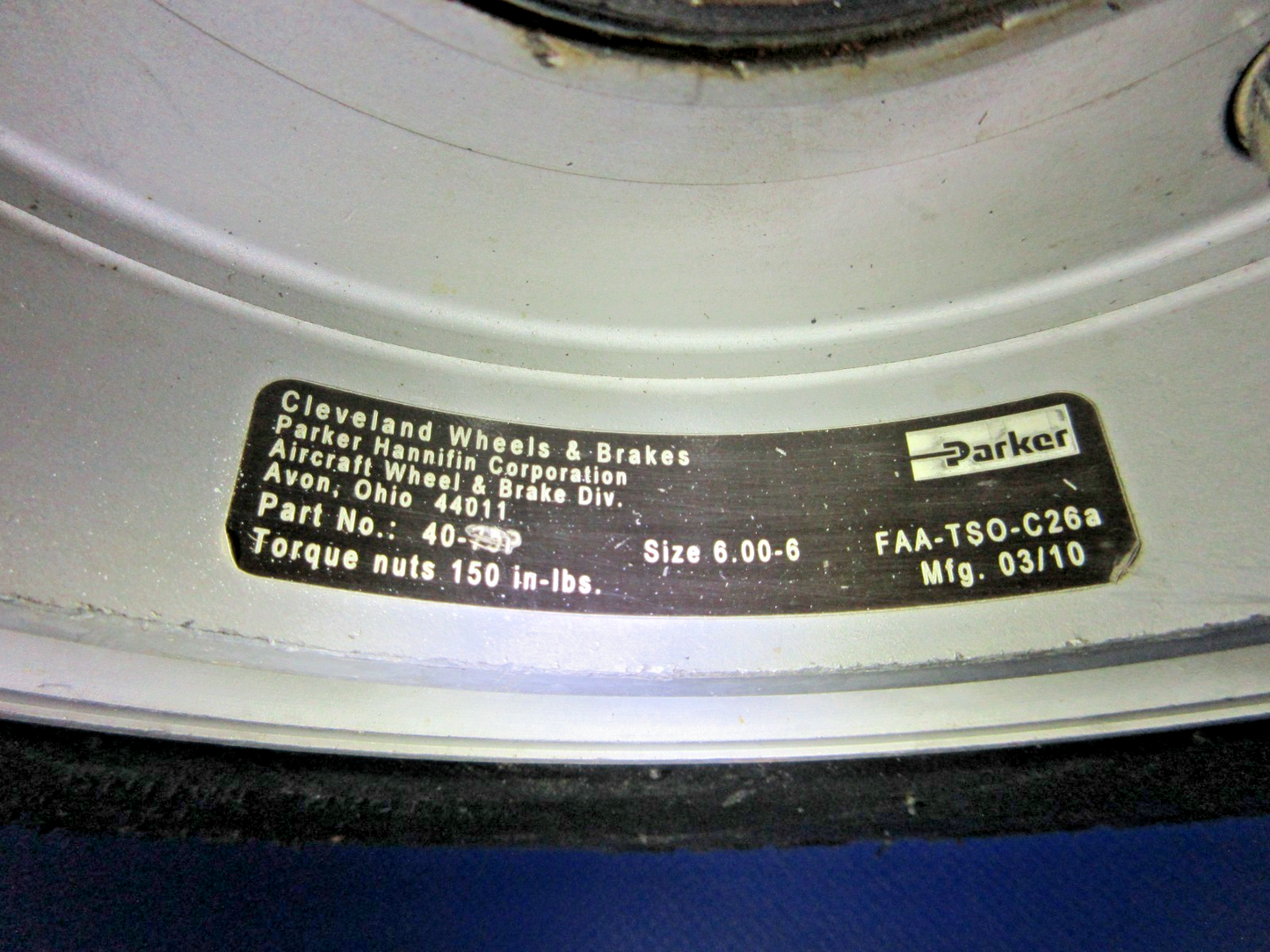Cirrus / Cleveland 40-75P 6.00-6 Main Wheel w/tire 15x6.0-6 (0326-20185