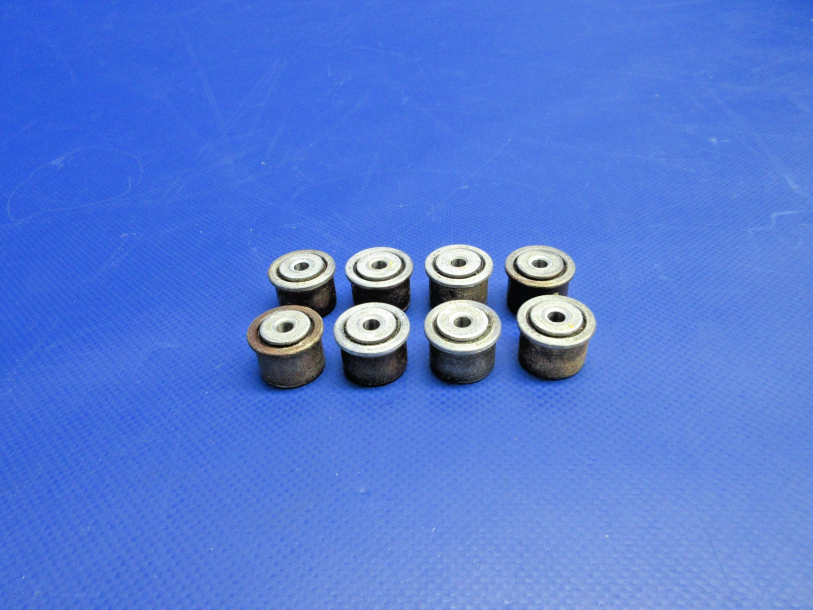 Beech F35 Bonanza Flap Track Roller P/N 35-165004 LOT OF 8 (0726-762)0